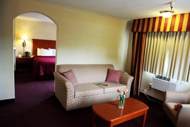 Clarion Inn Renton-Seattle Buitenkant foto