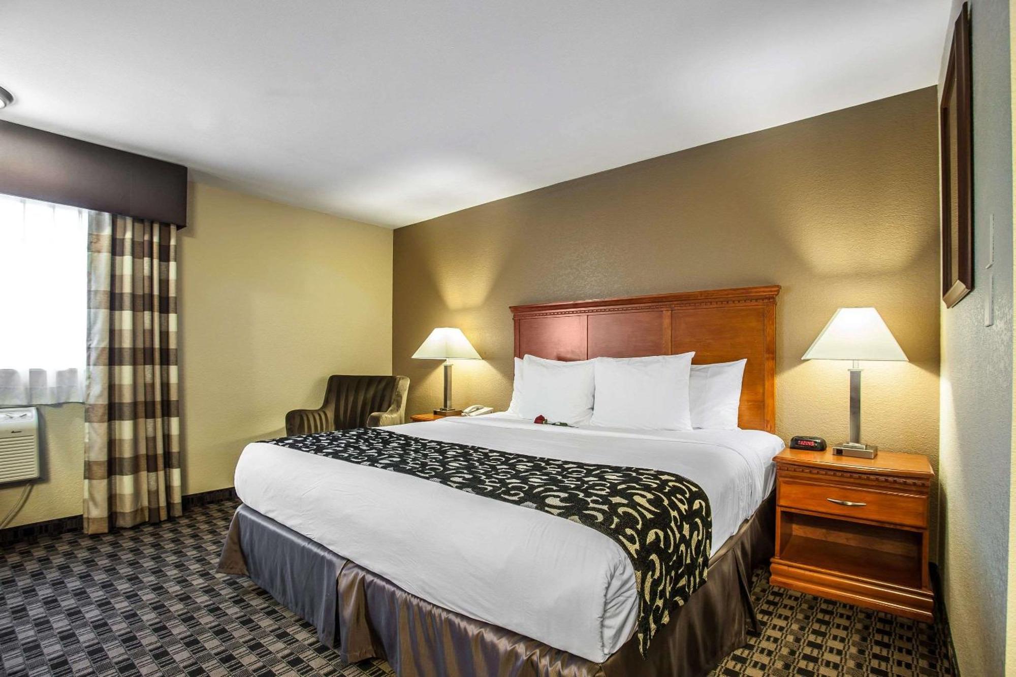 Clarion Inn Renton-Seattle Buitenkant foto